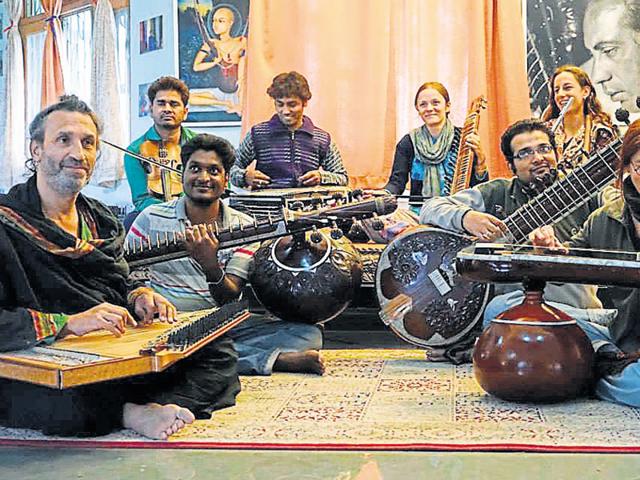 Foreign students at Dhrupad Institute in Bhopal. (HT photo) Foreign students at Dhrupad Institute in Bhopal. (HT photo)