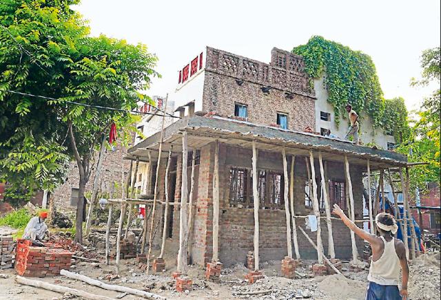 The construction of the facility that is coming up over 300-square-foot area is going on in full swing. Two separate rooms will be built for the pharmacy and collection centre. (Sikander Singh Chopra/HT Photo) The construction of the facility that is coming up over 300-square-foot area is going on in full swing. Two separate rooms will be built for the pharmacy and collection centre. (Sikander Singh Chopra/HT Photo)