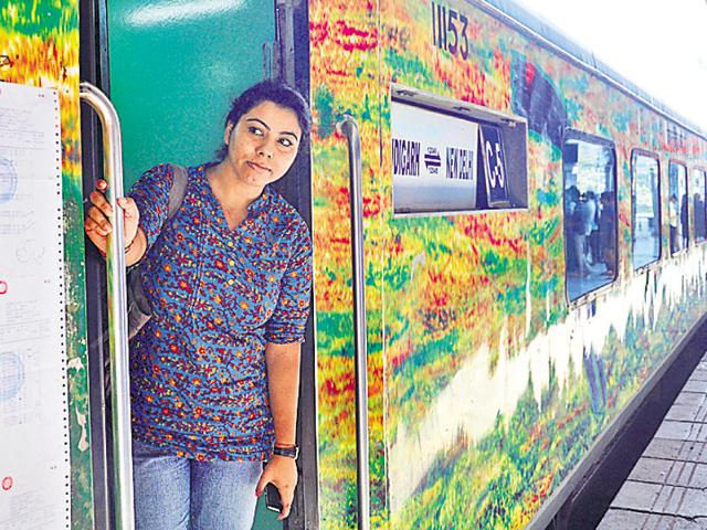 The tickets passengers bought for the afternoon and evening Shatabdi on Sunday had to pay over Rs 100 extra for the ticket.(HT File) The tickets passengers bought for the afternoon and evening Shatabdi on Sunday had to pay over Rs 100 extra for the ticket.(HT File)