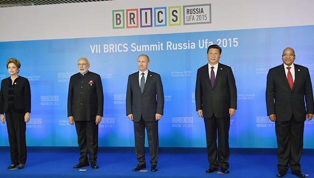 Prime Minister Narendra Modi with Chinese President Xi Jinping, Russian President Vladimir Putin, South African President Jacob Zuma and Brazilian President Michel Temer at a BRICS meeting last year .(PTI)