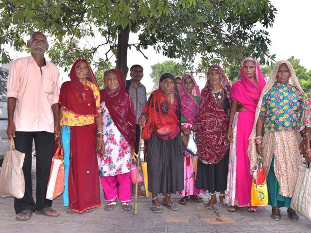 Pensions of 57,390 in Udaipur and 48,452 in Jaipur were stopped. (HT File Photo) Pensions of 57,390 in Udaipur and 48,452 in Jaipur were stopped. (HT File Photo)