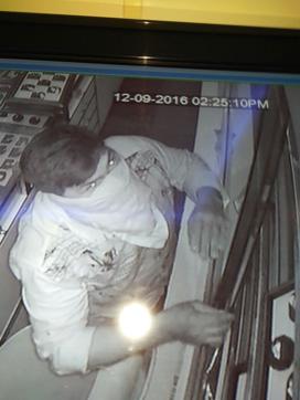 One of the two accused who have been caught in the act on the CCTV camera. (Surendra Negi/HT) One of the two accused who have been caught in the act on the CCTV camera. (Surendra Negi/HT)