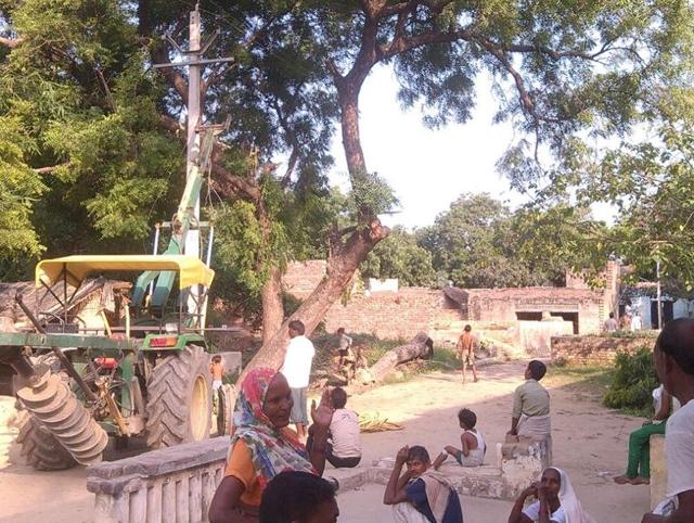 Soon after electricity first reached Bidhiya village in January 2005, the power line was damaged during a storm in June that year.(HT Photo) Soon after electricity first reached Bidhiya village in January 2005, the power line was damaged during a storm in June that year.(HT Photo)