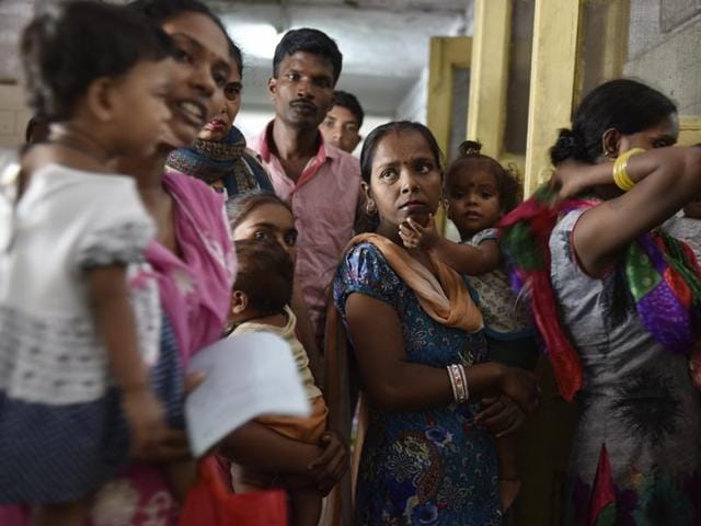 People at a south Delhi health facility.(Saumya Khandelwal/HT PHOTO)