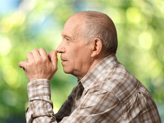 There is more than just one symptom of Alzheimer’s disease — language problems, disruptive individual behaviour and personality disorder, among several others.(Shutterstock)