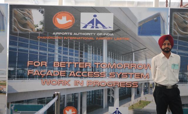 A hoarding by the AAI uses ‘Chandigarh’ for the airport.. (Anil Dayal/HT Photo)