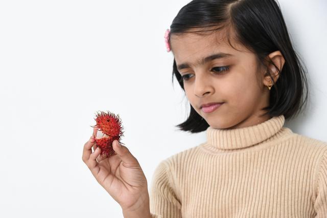 A healthy diet seems to be an important factor in supporting learning and academic performance in children. (Shutterstock)