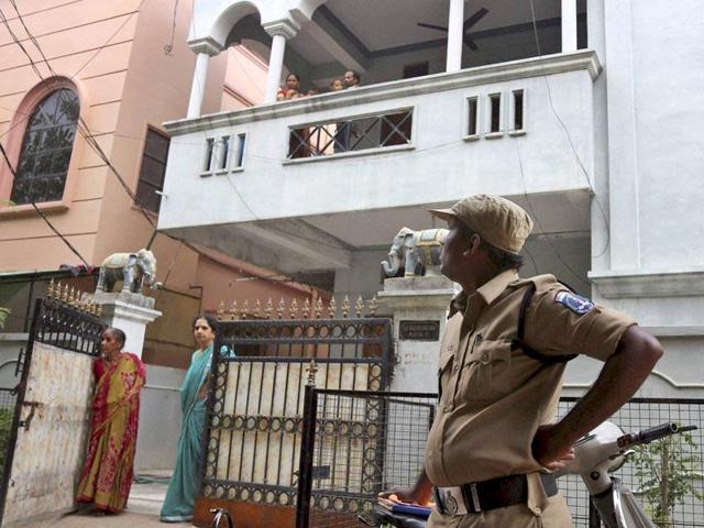 A policeman stands outside the residence of one of the four Indian nationals detained near the Libyan city of Sirte, in Hyderabad.(PTI File Photo) A policeman stands outside the residence of one of the four Indian nationals detained near the Libyan city of Sirte, in Hyderabad.(PTI File Photo)