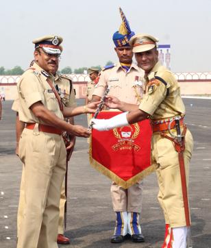 Gul Junaid Khan, 26, was not only inducted as assistant commandant in central reserve police force (CRPF) along with 83 officers on Thursday, but was awarded the coveted ‘Director’s Baton’ by CRPF DG K Durga Prasad for topping the batch. (Rahul Grover/HT Photo) Gul Junaid Khan, 26, was not only inducted as assistant commandant in central reserve police force (CRPF) along with 83 officers on Thursday, but was awarded the coveted ‘Director’s Baton’ by CRPF DG K Durga Prasad for topping the batch. (Rahul Grover/HT Photo)