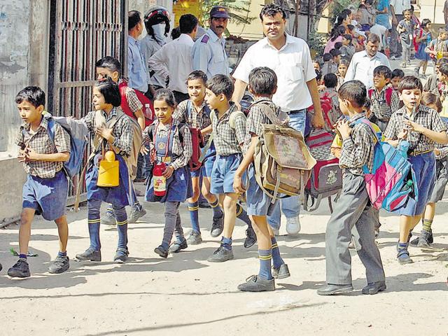 Schools said the rule is being misused by well-off families to admit children in reputed institutes under the EWS quota.(HT Photo)