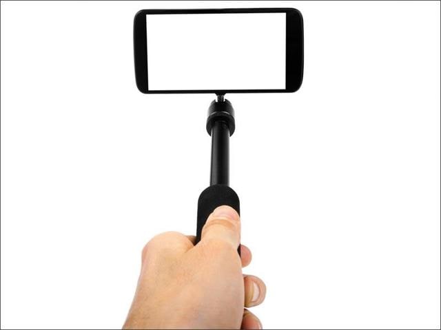 The deaths occured when one of the girls fell into the lake while trying to take a selfie. Four others died while trying to save her. (Representative photo) The deaths occured when one of the girls fell into the lake while trying to take a selfie. Four others died while trying to save her. (Representative photo)