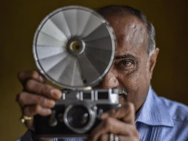 A post-war Canon make rangefinder camera from 1948. Dominant Japanese camera makers from this era branched out to building the SLR cameras of the future. (Kunal Patil/Hindustan Times)