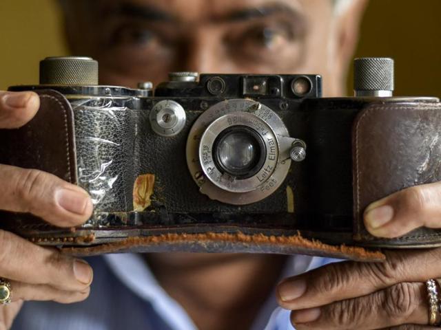 A rare Leica 250 screw mount rangefinder camera from 1938. The specially made film cassette could enable it to shoot 250 exposures in one go. (Kunal Patil/Hindustan Times)