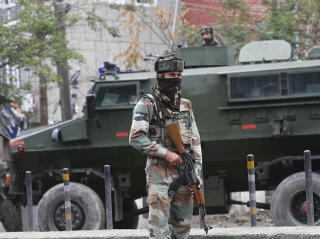 India needs to unravel the forces responsible for the Uri attack and continue efforts to rally international opinion against Pakistan.(Waseem Andrabi/ HT File Photo) India needs to unravel the forces responsible for the Uri attack and continue efforts to rally international opinion against Pakistan.(Waseem Andrabi/ HT File Photo)