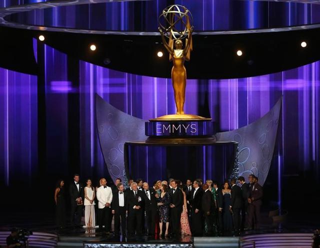 The cast and crew of The People v. O.J. Simpson: American Crime Story accept the award for Outstanding Limited Series. The cast and crew of The People v. O.J. Simpson: American Crime Story accept the award for Outstanding Limited Series.