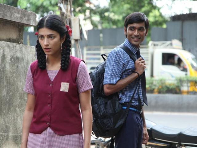Dhanush and Shruti Haasan in as till from 3. Dhanush and Shruti Haasan in as till from 3.