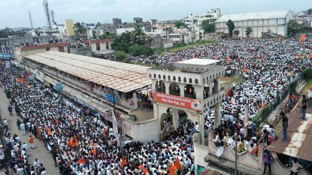 Members of the Maratha community hold a silent march at Beed, Maharashtra.(HT PHOTO)