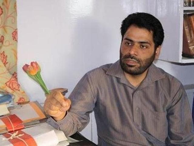 Khurram Parvez, 39, who is the chairperson of the Asian Federation Against Involuntary Disappearances, was put under preventive detention last week.(Facebook/Kashmir Voice) Khurram Parvez, 39, who is the chairperson of the Asian Federation Against Involuntary Disappearances, was put under preventive detention last week.(Facebook/Kashmir Voice)