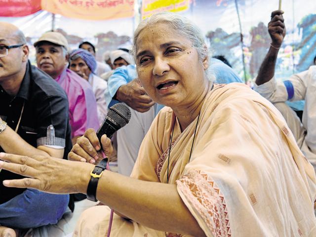 Patkar said the state government should not take action against the sellers and buyers in the 1,560 fake land sale registries, which have been listed in the report. (HT Photo) Patkar said the state government should not take action against the sellers and buyers in the 1,560 fake land sale registries, which have been listed in the report. (HT Photo)