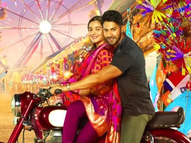 Thousands of Varun and Alia fans are visiting sets of Badrinath Ki Dulhaniya. Thousands of Varun and Alia fans are visiting sets of Badrinath Ki Dulhaniya.