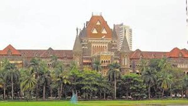 The HC said that since 2010, the high court had passed several orders about arranging for health facilities, including doctors and medical staff, for those living in tribal and rural parts of Maharashtra. But the state had “clearly failed” to take any effective steps.(HT PHOTO) The HC said that since 2010, the high court had passed several orders about arranging for health facilities, including doctors and medical staff, for those living in tribal and rural parts of Maharashtra. But the state had “clearly failed” to take any effective steps.(HT PHOTO)