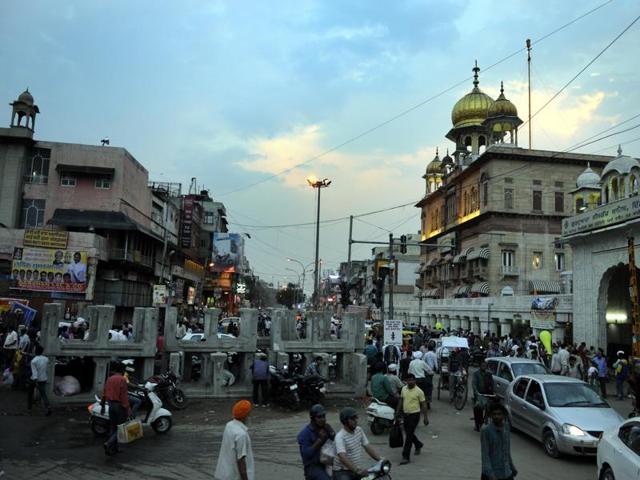 Following a month-long series run by Hindustan Times on the state of the Walled city last August-September, Delhi had initiated the Shahajanabad redevelopment project.(Sonu Mehta/HT file) Following a month-long series run by Hindustan Times on the state of the Walled city last August-September, Delhi had initiated the Shahajanabad redevelopment project.(Sonu Mehta/HT file)