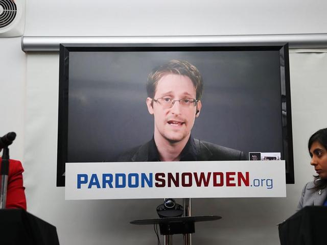 Edward Snowden speaks via video link at a news conference for the launch of a campaign calling for President Obama to pardon him on September 14, 2016. (AFP) Edward Snowden speaks via video link at a news conference for the launch of a campaign calling for President Obama to pardon him on September 14, 2016. (AFP)