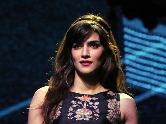 Kriti Sanon during the 3rd celebrity fashion show by Universal Sportsbiz Pvt Ltd (USPL), in Mumbai. (IANS) Kriti Sanon during the 3rd celebrity fashion show by Universal Sportsbiz Pvt Ltd (USPL), in Mumbai. (IANS)