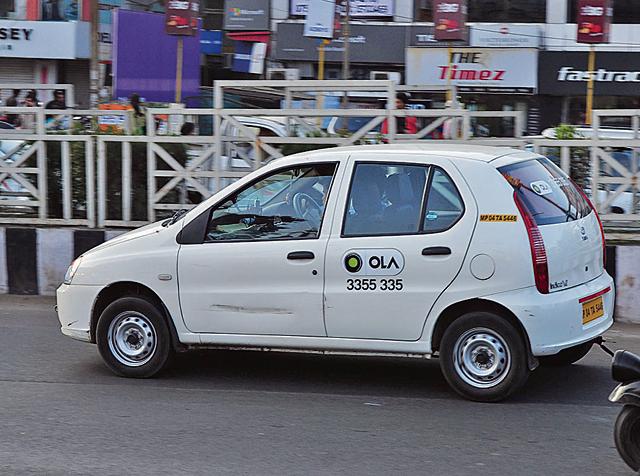 As per the new draft, a licencing authority will be formulated to determine minimum and maximum fare to keep in check the surge pricing levied by the app-based aggregators. (HT file photo ) As per the new draft, a licencing authority will be formulated to determine minimum and maximum fare to keep in check the surge pricing levied by the app-based aggregators. (HT file photo )