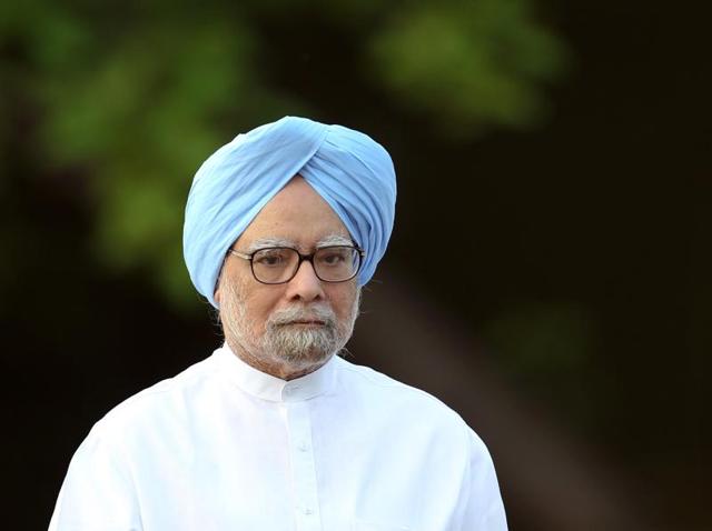 Manmohan Singh had acquired his Masters degree from Panjab University in 1954 and joined the institution as a senior lecturer in 1957 and went on to become a professor in 1963.(HT File Photo) Manmohan Singh had acquired his Masters degree from Panjab University in 1954 and joined the institution as a senior lecturer in 1957 and went on to become a professor in 1963.(HT File Photo)