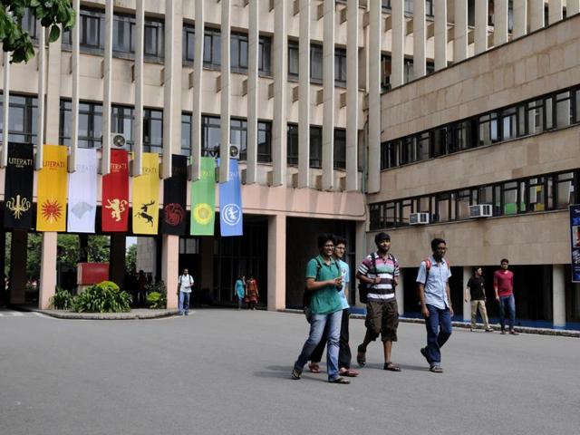 IIT Delhi, alonside IIT Madras and Kanpur figured somewhere between ranks 401 and 500 in the Times Higher Education World University Rankings 2016-17.(Saumya Khandelwal/HT File Photo)