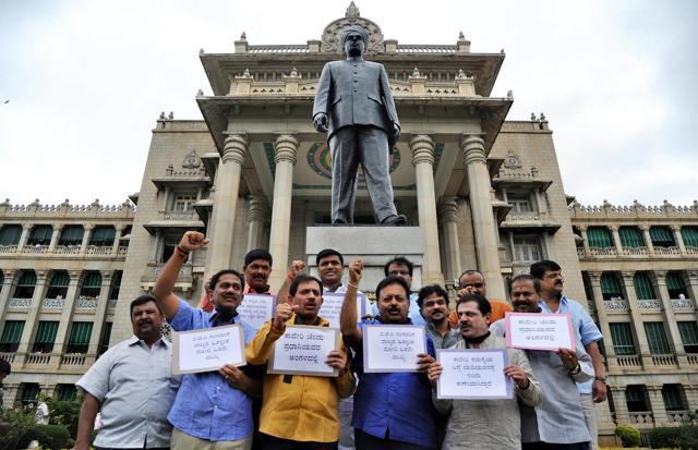 Rebel JD(S) MLAs stage a protest on the Cauvery issue at Vidhan Soudha in Benglauru on Friday. (PTI) Rebel JD(S) MLAs stage a protest on the Cauvery issue at Vidhan Soudha in Benglauru on Friday. (PTI)