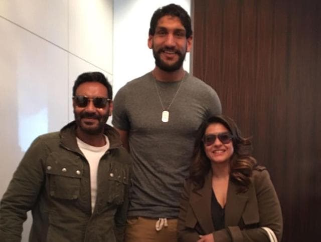 Ajay and Kajol are in US to promote his upcoming film, Shivaay.(Twitter)