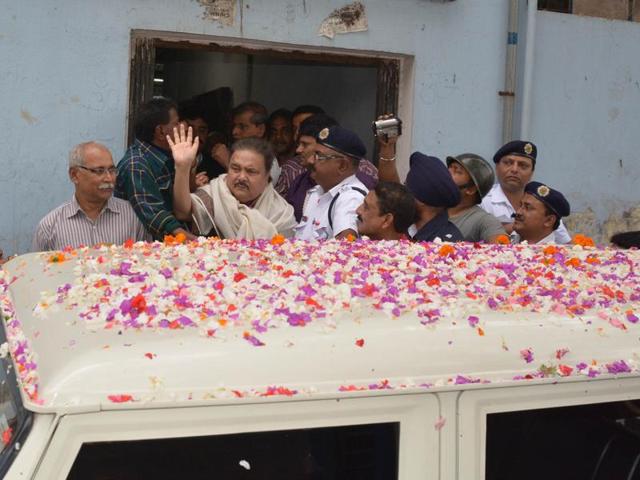 Madan Mitra is now enjoying the company of his grandson.(Ashok Nath Dey)