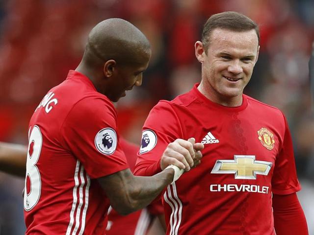 Manchester United's Wayne Rooney comes on as a substitute as Jose Mourinho looks on.(REUTERS) Manchester United's Wayne Rooney comes on as a substitute as Jose Mourinho looks on.(REUTERS)