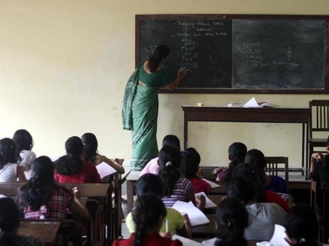 Smart virtual classrooms, which were once considered a private school thing, are making debut in more than 200 government middle schools in MP.(File photo)