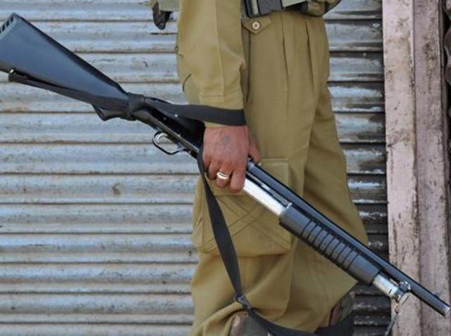 The Jammu and Kashmir government told the Supreme Court that a 26-year-old man, who died in the ongoing protests in the Valley, succumbed to pellet injuries.(AFP File Photo)