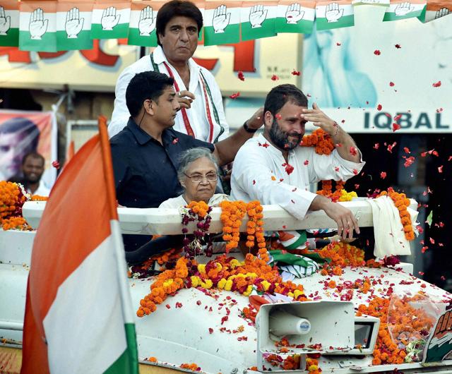 A shoe was thrown at Congress Vice President Rahul Gandhi's during his Kisan Yatra in Lucknow todaty.(PTI)