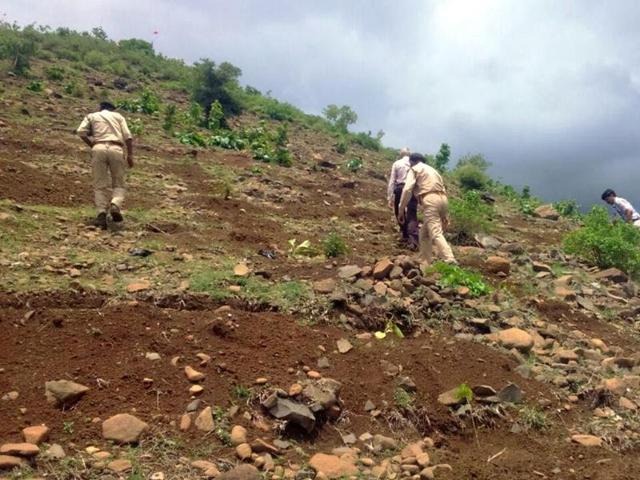 Mine operators have destroyed the picturesque Gadi Hill by excavating minerals and materials for commercial purposes.(HT file photo) Mine operators have destroyed the picturesque Gadi Hill by excavating minerals and materials for commercial purposes.(HT file photo)