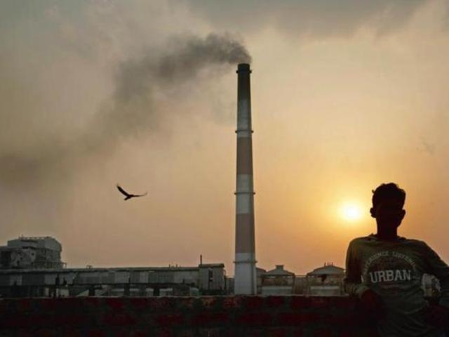 A file photo of the NTPC Badarpur coal-fired power plant.(Livemint) A file photo of the NTPC Badarpur coal-fired power plant.(Livemint)