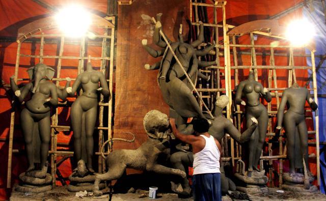 The idol being made for this year’s puja. (Bakul Bagan Sarbajonin) The idol being made for this year’s puja. (Bakul Bagan Sarbajonin)