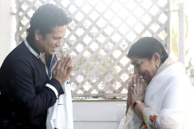 Lata Mangeshkar says besides Sachin Tendulkar, she is also a big fan of ex-cricketer, Sunil Gavaskar. (Hindustan Times)