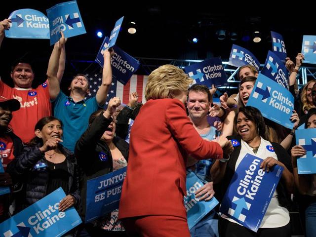 Democratic presidential nominee Hillary Clinton greets supporters at The Space at Westbury after the first US Presidential Debate at Hofstra University. (AFP Photo)