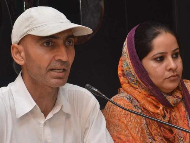 Paviter Singh and his wife Lakhwinder Kaur.(HT File Photo) Paviter Singh and his wife Lakhwinder Kaur.(HT File Photo)