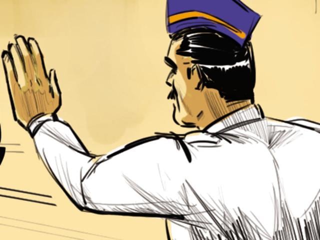Under the Bloomberg initiative, RTO inspectors and traffic cops will get this training at the Byculla-based traffic police training institute on Wednesday. About 60-70 police officers including RTO inspectors are expected to attend this special day-long training. (HT) Under the Bloomberg initiative, RTO inspectors and traffic cops will get this training at the Byculla-based traffic police training institute on Wednesday. About 60-70 police officers including RTO inspectors are expected to attend this special day-long training. (HT)