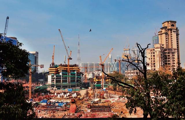 Building frenzy: A construction site in Lower Parel in Mumbai in January 2015.(Kalpak Pathak/Hindustan Times) Building frenzy: A construction site in Lower Parel in Mumbai in January 2015.(Kalpak Pathak/Hindustan Times)