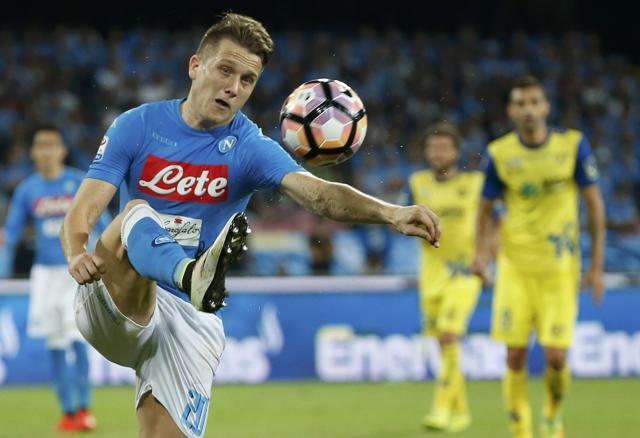 Napoli's Piotr Zielinski in action against Chievo. (REUTERS) Napoli's Piotr Zielinski in action against Chievo. (REUTERS)