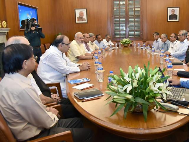 In this handout photograph released by the Indian Press Information Bureau on Thursday, PM Narendra Modi chairs a Cabinet Committee on Security (CCS) meeting in New Delhi over alleged Pakistani ceasefire violations at the LoC in the disputed Kashmir region jointly administered by India and Pakistan.(AFP)