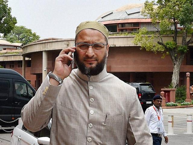 AIMIM chief Asaduddin Owaisi said by taking such initiatives, Prime Minister Narendra Modi was not doing any favours to minority groups.(PTI file)