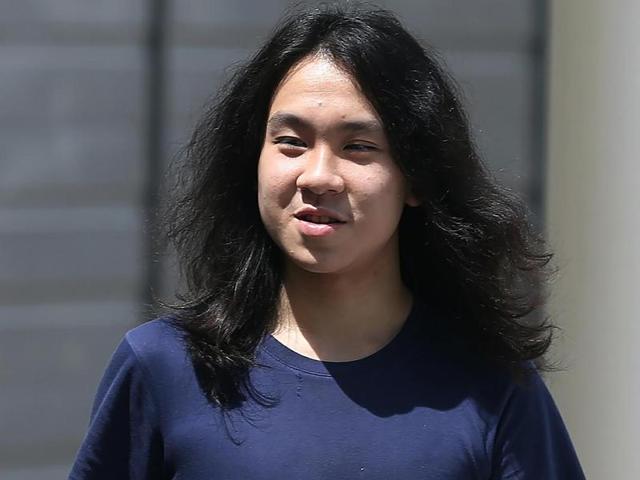 Amos Yee leaves the State Courts in Singapore on September 29, 2016, after being jailed for insulting Muslims and Christians.(AFP) Amos Yee leaves the State Courts in Singapore on September 29, 2016, after being jailed for insulting Muslims and Christians.(AFP)